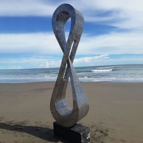 stainless steel infinity sculpture
