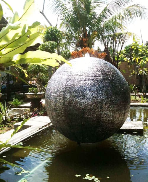 Zen-Lachlan-Ross-90cm-sphere